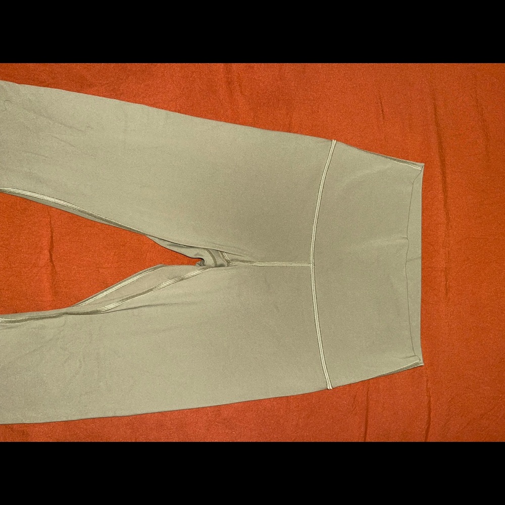 Align Lululemon - Picture 2 of 6